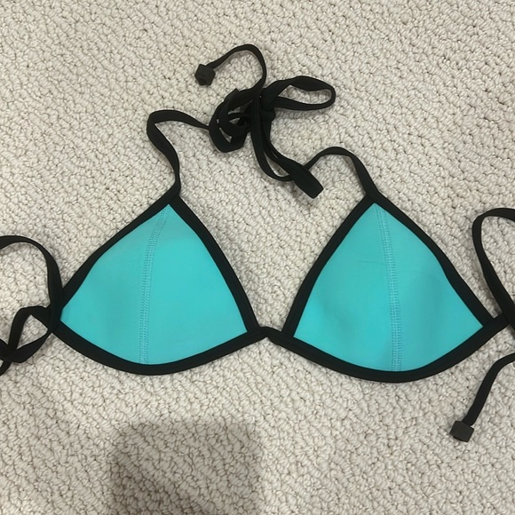 Triangl aqua blue bikini top - Picture 1 of 3
